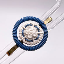 Load image into Gallery viewer, Original 1940&#39;s Blue and White Wartime Make Do and Mend Wirework Brooch with Flower Button Middle
