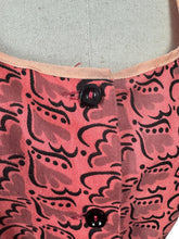 Load image into Gallery viewer, Original 1940&#39;s 1950&#39;s Dark Coral Pink Cotton Chore Dress with Black Print - Bust 37 38
