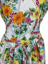 Load image into Gallery viewer, Reproduction 1940's Novelty Print Cotton Day Dress - Tropical Themed Print - Bust 37 *
