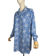 Load image into Gallery viewer, Original Volup 1940's White and Blue Long Sleeved Linen Smock Blouse - Bust 40 42
