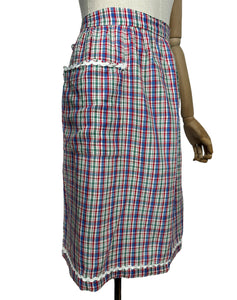 Original 1950's Red, Green, White and Blue Cotton Apron with Ric Rac Trim and Patch Pocket - Waist 28 *