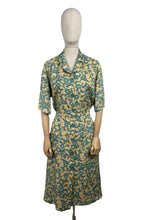 Load image into Gallery viewer, Original 1940&#39;s Volup Linen Day Dress in Yellow, Blue, Green and White - Bust 42 44 *
