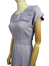 Load image into Gallery viewer, AS IS Original 1940&#39;s Lavender Purple Crepe Belted Day Dress - Bust 34 36
