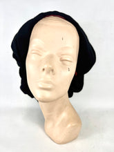 Load image into Gallery viewer, Original 1940's Black Wool Snood from Bergdorf Goodman The Plaza New York
