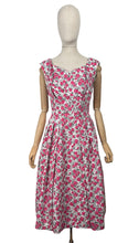 Load image into Gallery viewer, Original 1950's White, Pink and Grey Waffle Cotton Rose Print Day Dress - Bust 35 *
