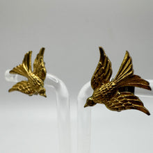 Load image into Gallery viewer, Original 1940&#39;s 1950&#39;s Gold Tone Blue Bird Clip on Earrings
