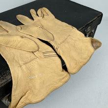 Load image into Gallery viewer, Original 1930&#39;s Natural Kid Leather Gauntlet Gloves - AS IS - Size 6
