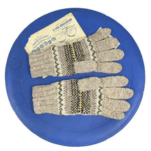 Load image into Gallery viewer, Vintage Pure Wool Fair Isle Gloves in Brown, Cream and Yellow
