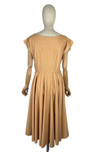 Load image into Gallery viewer, Wounded But Wearable Original 1950's Cotton Day Dress - Bust 36 37 *
