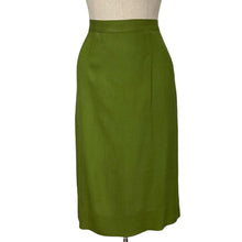 Load image into Gallery viewer, Original 1940&#39;s Green Lightweight Linen Skirt - Waist 28&quot;
