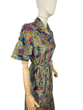 Load image into Gallery viewer, Original 1950's Bold Floral Crisp Cotton Belted Chore Dress by Banner - Blue with Pink Roses - Bust 40 *
