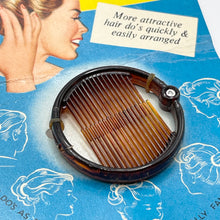 Load image into Gallery viewer, Vintage 1940&#39;s 1950&#39;s Duchesse Hi-Style Ring Comb Hair Clip in Brown Plastic on Original Sales Card
