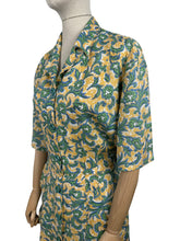 Load image into Gallery viewer, Original 1940&#39;s Volup Linen Day Dress in Yellow, Blue, Green and White - Bust 42 44 *
