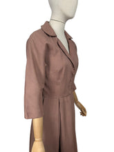 Load image into Gallery viewer, Original 1950’s Stylish Warm Brown Slub Linen Day Dress - Bust 36 *
