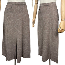 Load image into Gallery viewer, Original 1940&#39;s Brown and White Tweed Pleated Skirt with Pocket - Waist 26&quot;
