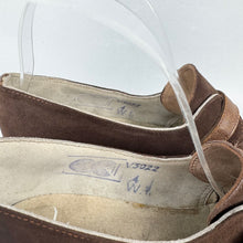 Load image into Gallery viewer, Original 1940's Deadstock CC41 Brown Suede and Leather Wedge Shoes - UK 4
