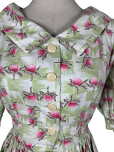 Load image into Gallery viewer, Original 1950's 1960's Petite Fit Crisp Cotton Day Dress in Pink and Green - Bust 32 34 *
