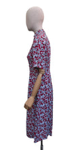 Load image into Gallery viewer, Original 1940's Novelty Print Day Dress with Bow Print in Red, Black and Grey - Bust 34
