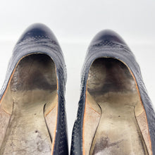 Load image into Gallery viewer, Original 1930&#39;s 1940&#39;s Navy Leather High Court Shoes - UK 6
