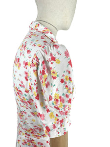 Original Late 1930's Petite Length Floppy Cotton Floral Day Dress in White, Coral, Pink and Yellow - Bust 32 34