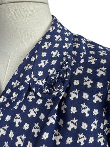 Original 1940’s Navy and White Crepe Novelty Print Jacket with Baskets and Flowers - Bust 33 34 *