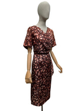 Load image into Gallery viewer, Original Rodney Model 1950's Wounded but Wearable Volup Aritificial Silk Day Dress in Brown and Cream - Bust 42 44
