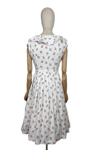 Original 1950's White, Pink and Green Textured Cotton Belted Day Dress with Roses Print and Frill Collar - Bust 34