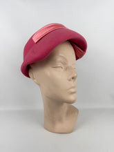 Load image into Gallery viewer, Original 1950&#39;s Fuchsia Pink Felt Hat with Pleated Satin Trim and Felt Bow

