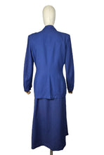 Load image into Gallery viewer, Original 1940&#39;s Hyacinth Blue Fine Linen Skirt Suit by Sacony Palm Beach - Bust 38 40
