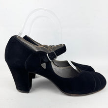 Load image into Gallery viewer, Original 1940’s American Made Narrow Black Suede Peep-toe Shoes - UK 4.5
