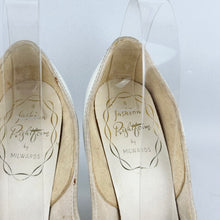 Load image into Gallery viewer, Original 1950&#39;s Milwards White Leather Stiletto Heels - UK 5.5 6
