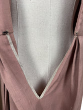 Load image into Gallery viewer, Original 1950’s Stylish Warm Brown Slub Linen Day Dress - Bust 36 *
