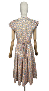 Original 1940’s Fine Cotton Floral Day Dress in Brown, Pink, Blue and White - Bust 36 *