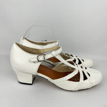 Load image into Gallery viewer, Re-Mix Starlet 1920&#39;s 1930&#39;s T-Strap Sandals in Ivory Leather - UK Size 9
