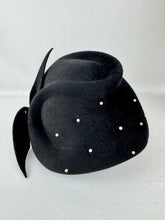 Load image into Gallery viewer, Original 1950&#39;s Inky Black Felt Hat with Faux Pearl Beads and Side Bow
