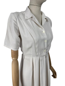 Original 1940's Ivory Crepe Day Dress - Perfect Summer Dress - Bust 36 *