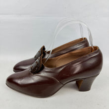 Load image into Gallery viewer, Original 1940's CC41 Brown Leather Shoes with Metal Buckle Trim by Burlington - UK 4 *

