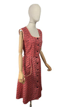 Load image into Gallery viewer, Original 1940&#39;s 1950&#39;s Dark Coral Pink Cotton Chore Dress with Black Print - Bust 37 38
