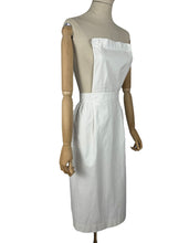 Load image into Gallery viewer, Vintage White Cotton Nurses Uniform Apron - No.3
