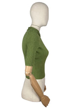 Load image into Gallery viewer, Reproduction 1940&#39;s Wartime Pure Wool Jumper with Neat Collar in Turtle Green  - Bust 34 36
