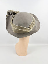 Load image into Gallery viewer, Original 1930&#39;s Grey Felt French Hat with Velvet Ribbon Trim by &#39;Suzanne Le Meunier&#39;
