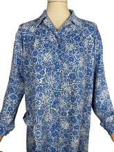 Load image into Gallery viewer, Original Volup 1940's White and Blue Long Sleeved Linen Smock Blouse - Bust 40 42
