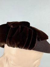 Load image into Gallery viewer, Original 1940's Dark Chocolate Brown Felt and Velvet Hat with Bow Trim By Jacoll
