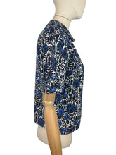 Load image into Gallery viewer, Original 1950's Short Sleeved Cotton Shirt in Black, Blue and White - Bust 36

