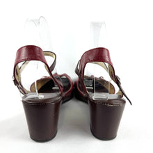 Load image into Gallery viewer, Re-Mix Vintage 1940's Style Peep Toe Wedge Sandals in Brown and Red - UK 7
