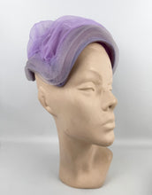 Load image into Gallery viewer, Original 1950&#39;s Manning of London Lavender Purple Hat with Ruffle Trim
