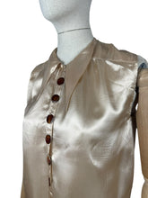 Load image into Gallery viewer, Original 1930’s 1940’s Dickie Blouse with Spearpoint Collar - Bust 34 *
