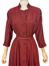 Load image into Gallery viewer, Original Late 1940&#39;s New Look &#39;A Leslie Fay Original&#39; Belted Rust Day Dress - Bust 38
