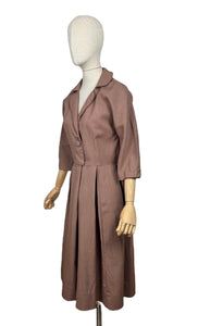 Original 1950’s Stylish Warm Brown Slub Linen Day Dress - Bust 36 *