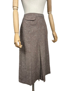 Original 1940's Brown and White Tweed Pleated Skirt with Pocket - Waist 26"